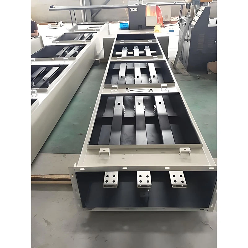 ఉక్కు-పరివేష్టిత హై వోల్టేజ్ బస్ డక్ట్